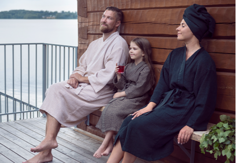 Bastukläder: Syntetmaterial hör inte hemma här