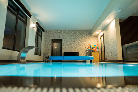 Pool och bastur i gården "Vila Kalniškiai" - SPA-center