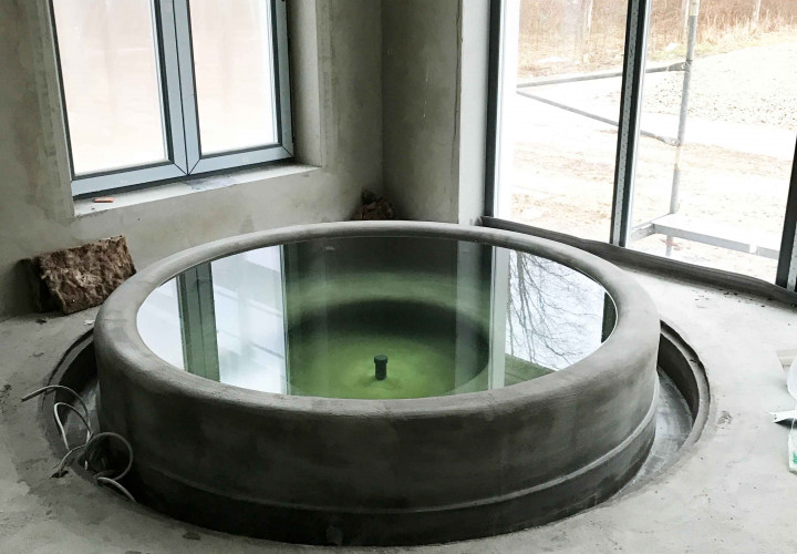 Inomhuspool med hydromassage