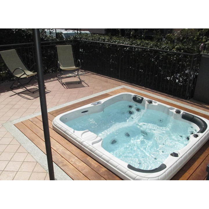 SPA-massagepool – Refresh