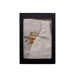 Presentset i presentask till HONOM. Bastuhatt och förkläde för män - LINNE, broderat 