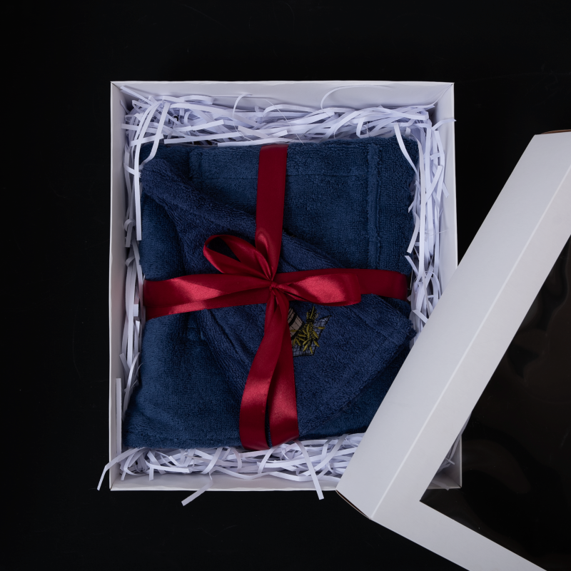 Presentset till honom - BLÅ, 55x150 cm, i presentförpackning. Förkläde och mössa för bastu