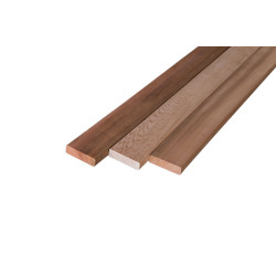 En våningsbräda, 25 x 90 mm, cederträ