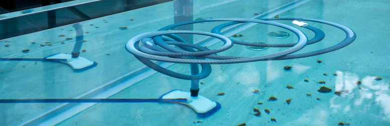 TOPP 10 vanligaste poolproblemen på sommaren och snabba lösningar