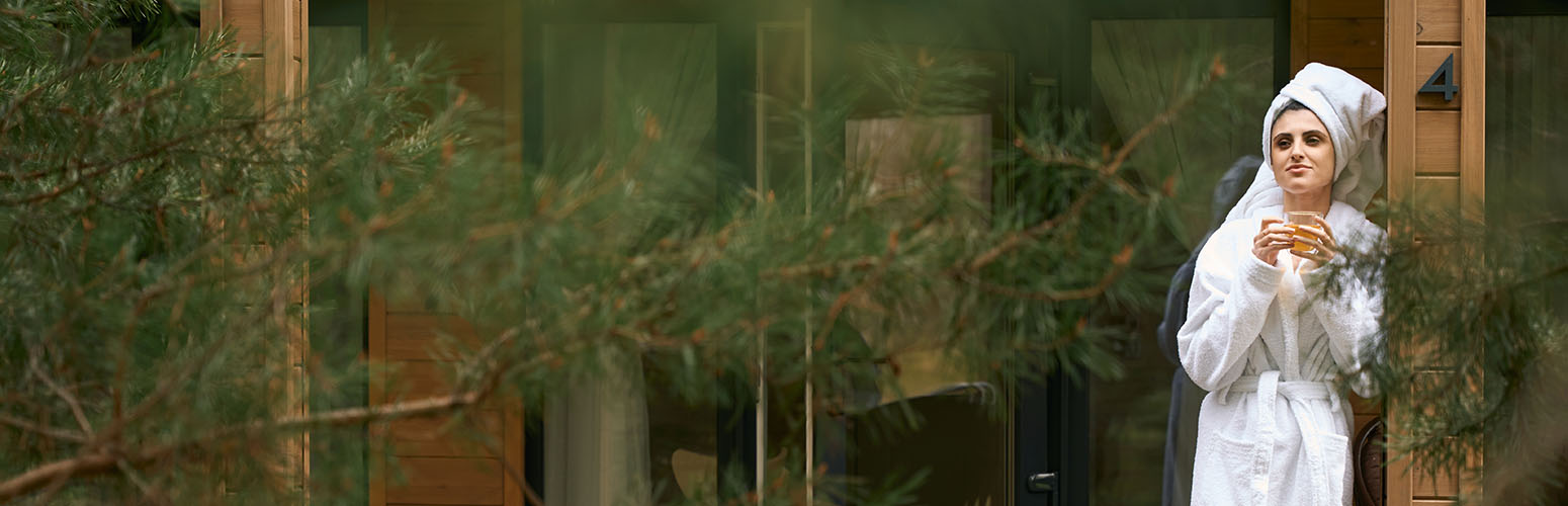 Varmvattenritual: Varför varmt vatten hjälper dig att slappna av – och varför bastuvärme räcker längre